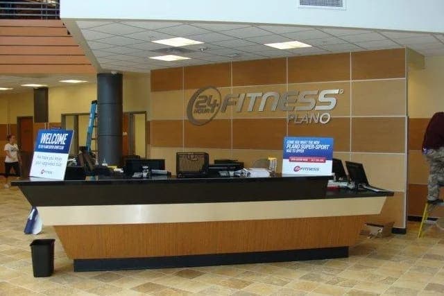 24 Hour Fitness