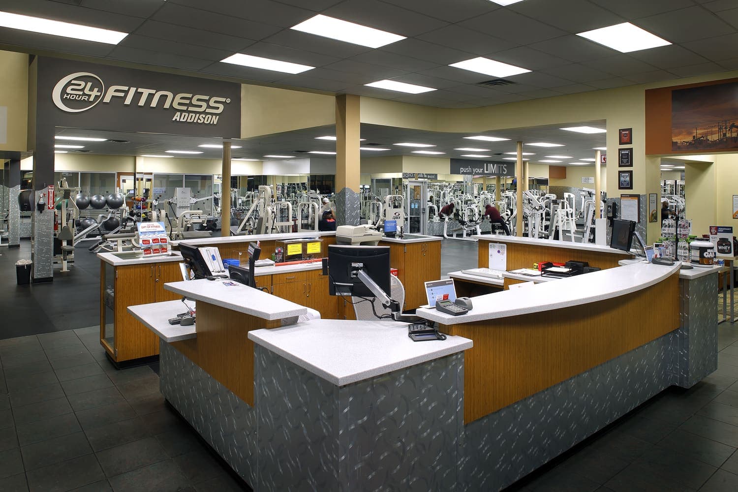 24 Hour Fitness